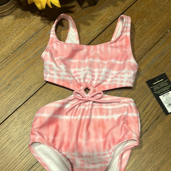 NWT kids swimsuit size 4/5 - Picture 3 of 4